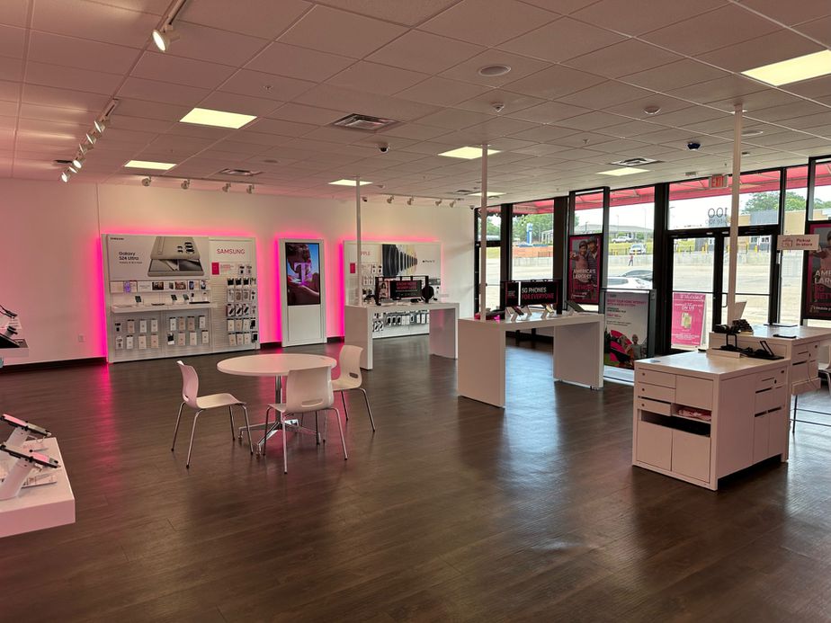  Interior photo of T-Mobile Store at Western Bypass & Church St, Andalusia, AL 