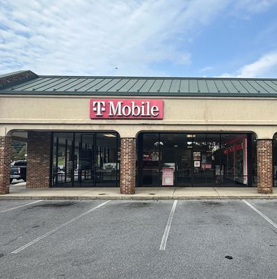 T-Mobile Authorized Retailer