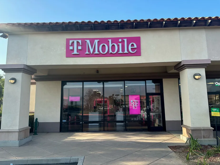 Exterior photo of T-Mobile Store at Camarillo Town Center, Camarillo, CA