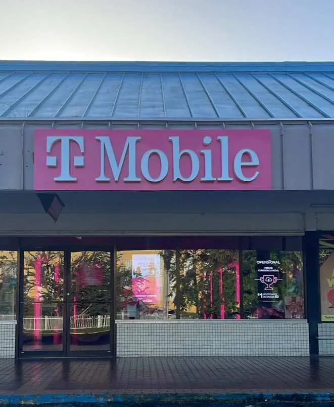 Exterior photo of T-Mobile Store at Cabo Rojo Shopping Plaza, Cabo Rojo, PR