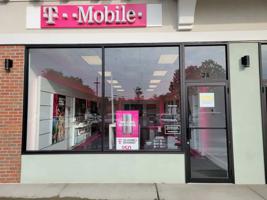 Exterior photo of T-Mobile Store at Main St & Cary Ave, Fishkill, NY
