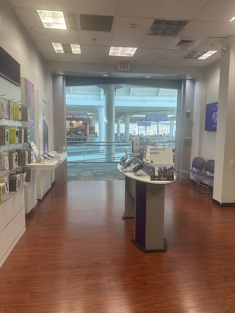 Metro by T-Mobile 250 Granite St - 250 Granite St 