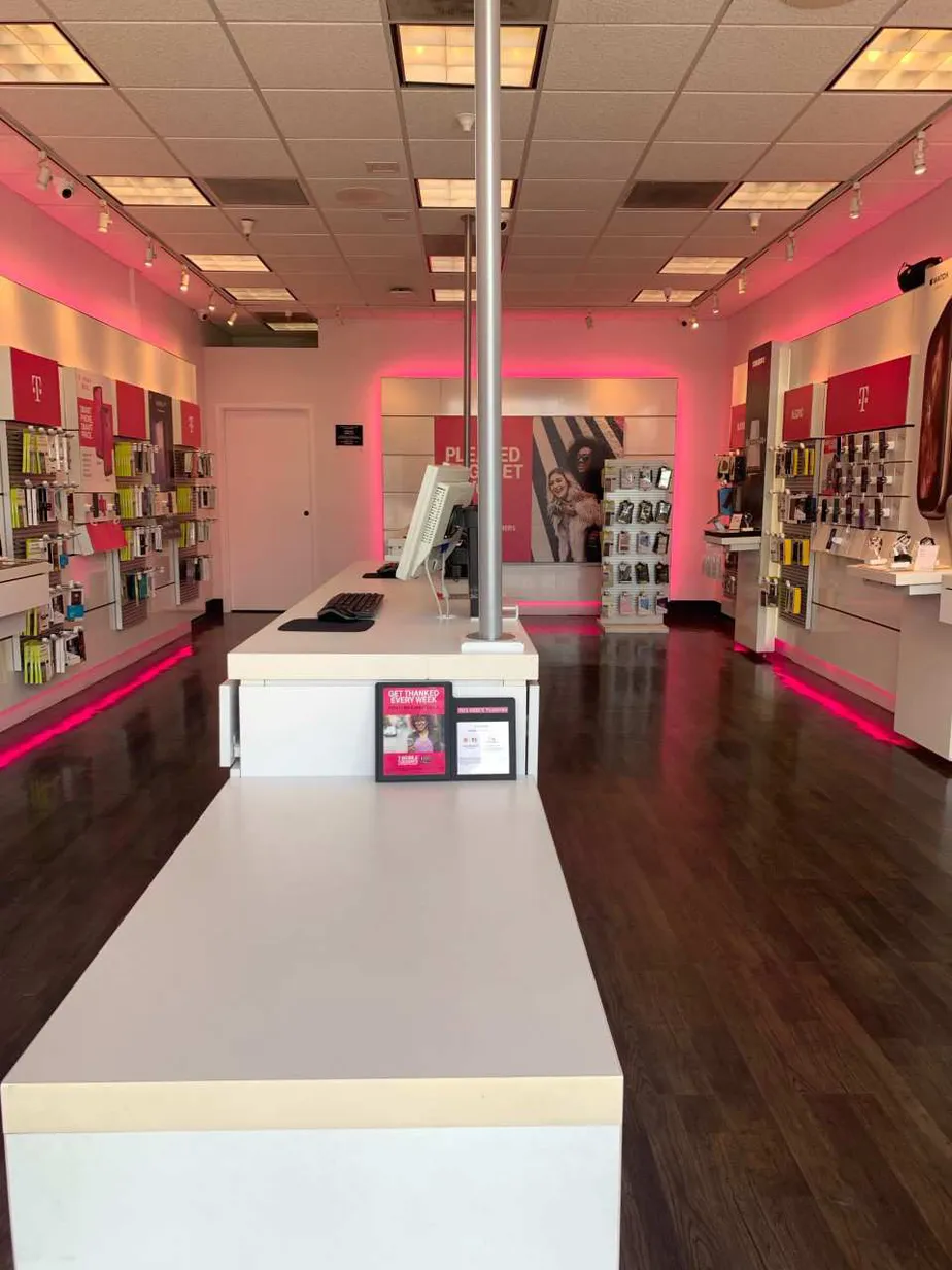 Interior photo of T-Mobile Store at Oracle, Tucson, AZ