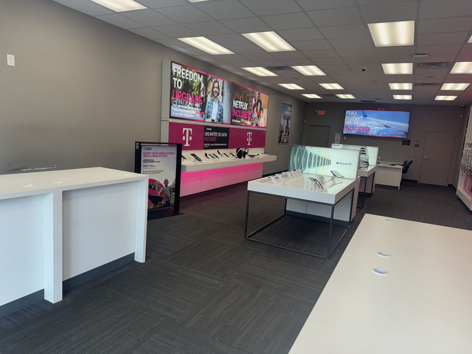 Interior photo of T-Mobile Store at Battle Ridge Pavilion, Marietta, GA