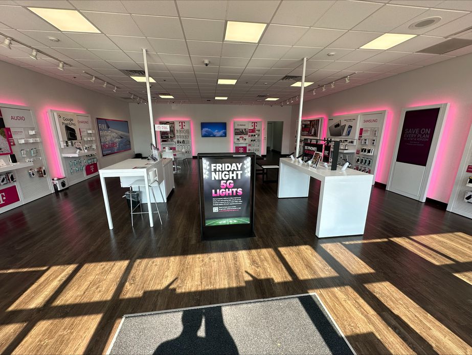 Interior photo of T-Mobile Store at Oxford Commons, Oxford, PA