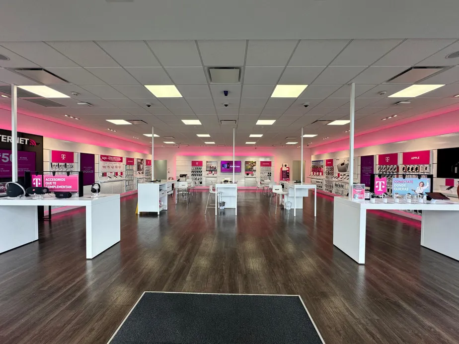  Interior photo of T-Mobile Store at Plaza Anasco, Anasco, PR 