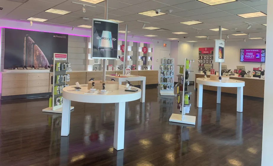 Interior photo of T-Mobile Store at Harlem & Pershing 2, Lyons, IL