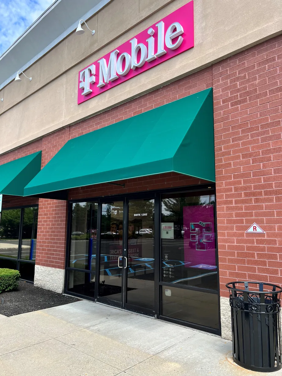 Exterior photo of T-Mobile Store at Hillsborough Promenade, Hillsborough, NJ
