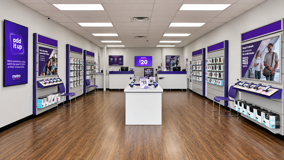 Metro by T-Mobile 13637 Northwest Blvd - 13637 Northwest Blvd