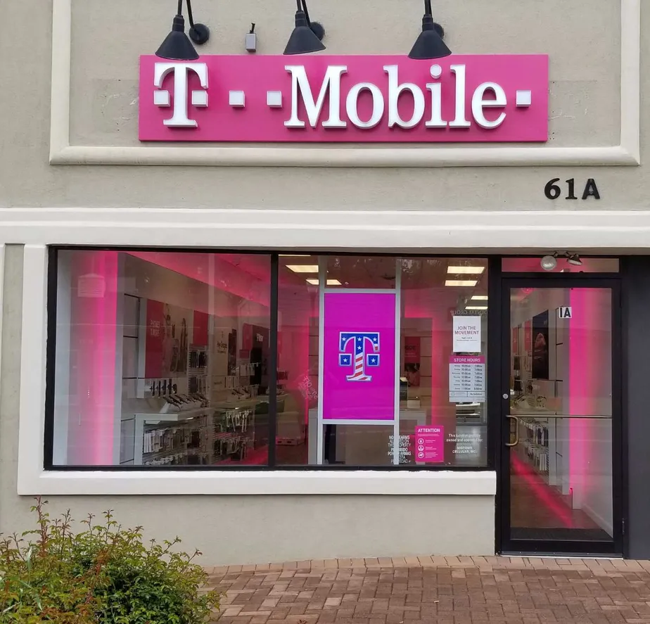 Exterior photo of T-Mobile store at E Mt Pleasant Ave & Glendale Ave, Livingston, NJ