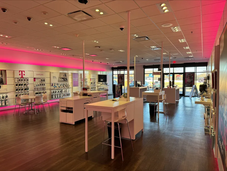  Interior photo of T-Mobile Store at Rt 83 & Rollins Rd, Round Lake Beach, IL 