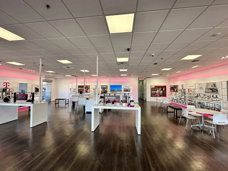  Interior photo of T-Mobile Store at Gosford Rd & Shower Springs St, Bakersfield, CA 