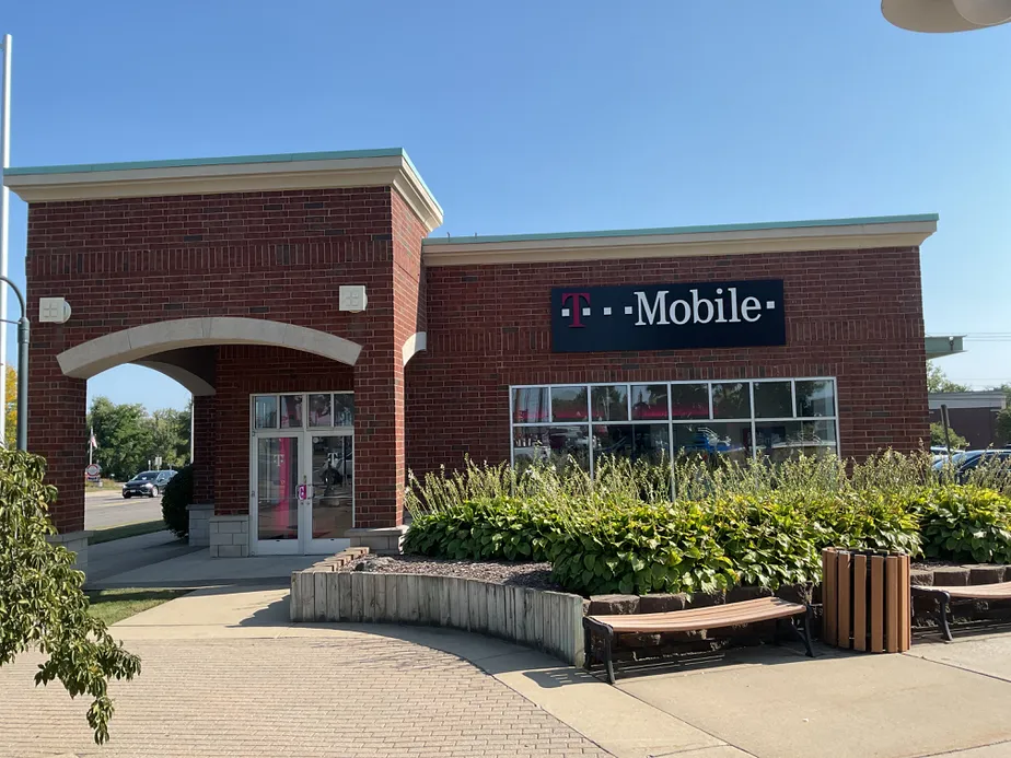  Exterior photo of T-Mobile Store at W Grand River Ave & Cross St, Brighton, MI 
