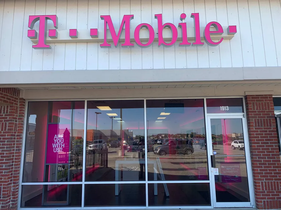  Exterior photo of T-Mobile store at Melody Ln & Muskegon Dr, Greenfield, IN 