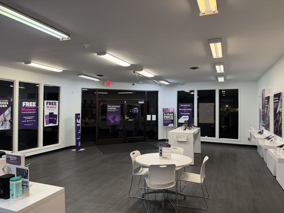 Metro by T-Mobile 602 Colusa Ave - 602 Colusa Ave 
