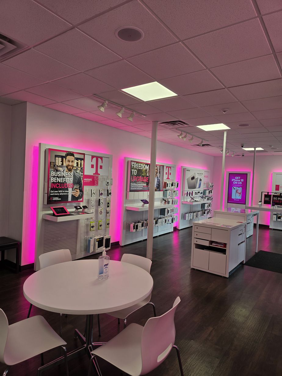 Interior photo of T-Mobile Store at Main St & S 37th St, Richmond, IN