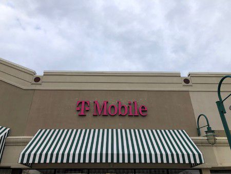 Exterior photo of T-Mobile Store at Town & Country, Columbus, OH