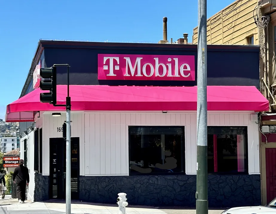 Exterior photo of T-Mobile Store at Bryant & 16th, San Francisco, CA