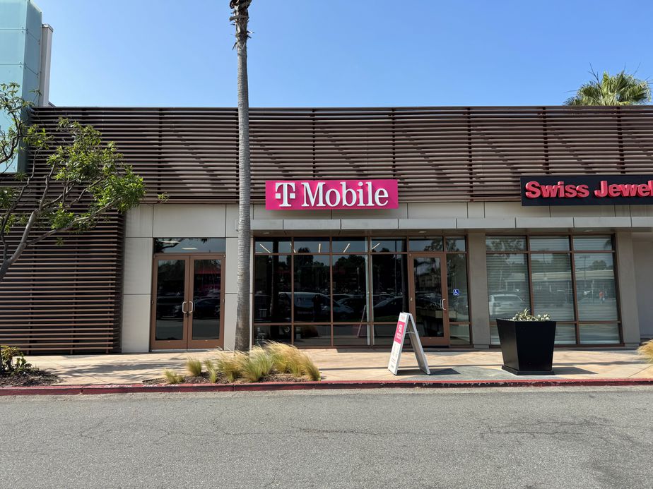 Exterior photo of T-Mobile Store at Villa Marina, Marina Del Rey, CA