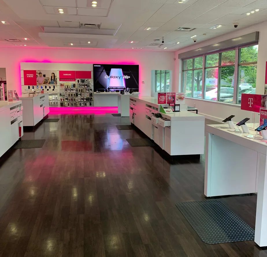Interior photo of T-Mobile Store at Camp Creek Pkwy & I-285, East Point, GA