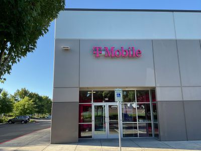 T-Mobile Authorized Retailer