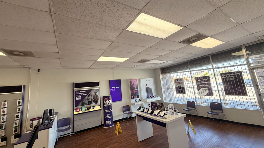 Metro by T-Mobile 4712 E Lancaster Ave - 4712 E Lancaster Ave 