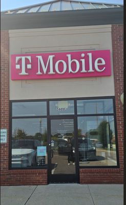 T-Mobile Authorized Retailer