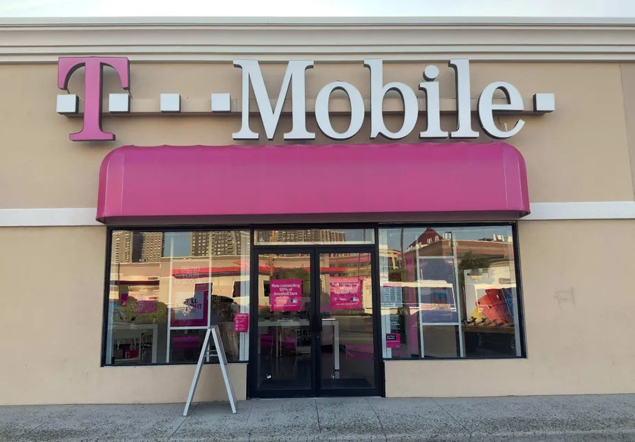  Exterior photo of T-Mobile store at Baychester & Bartow, Bronx, NY 