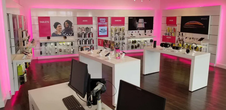Interior photo of T-Mobile Store at Simpson Rd & Buenaventura Blvd, Kissimmee, FL