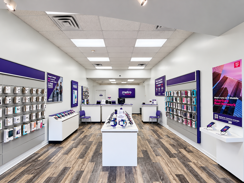 Metro by T-Mobile 1240 W Belt Line Rd C - 1240 W Belt Line Rd C 