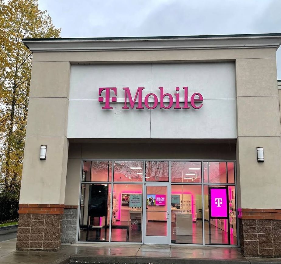 Exterior photo of T-Mobile Store at Pacific Ave & W Scott Ave, Woodland, WA