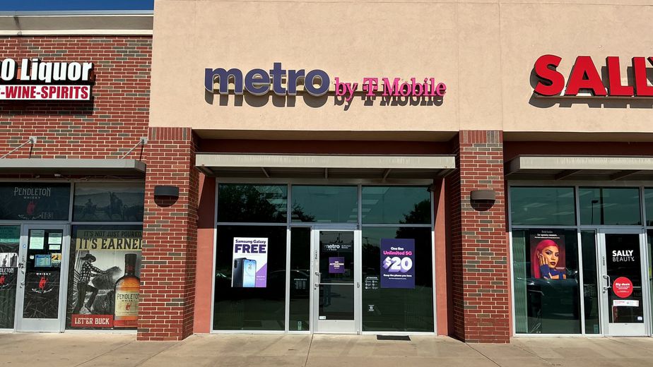 Metro by T-Mobile 9700 Legacy Dr - 9700 Legacy Dr 
