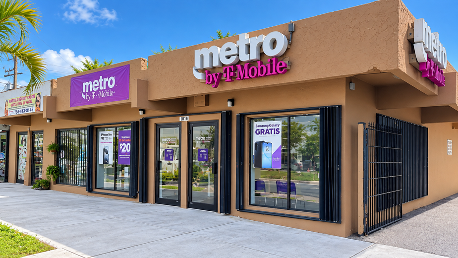 Metro by T-Mobile 1016 SW 1st St - 1016 SW 1st St 