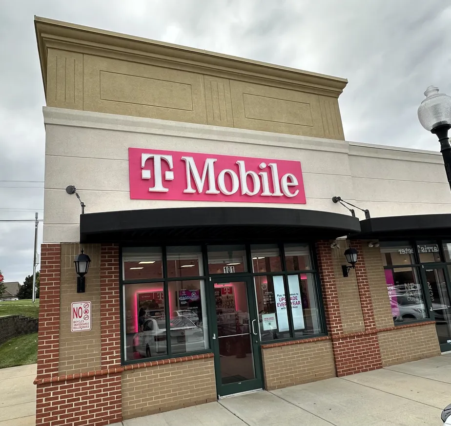 Exterior photo of T-Mobile Store at Shoppes at Ardrey Kell, Charlotte, NC