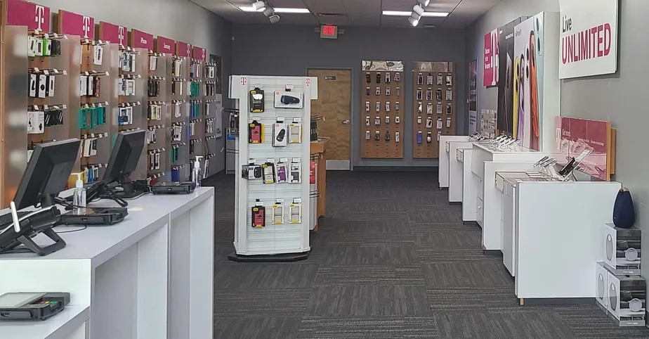 Interior photo of T-Mobile Store at State Route 28 & Allen Dr, Milford, OH
