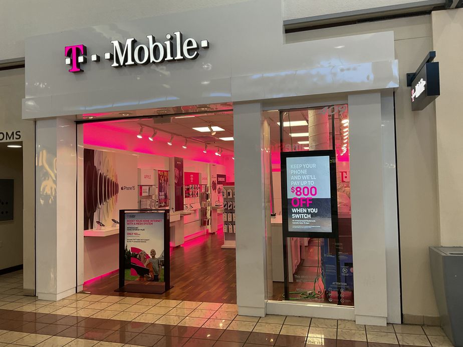 Exterior photo of T-Mobile Store at Weberstown Mall, Stockton, CA