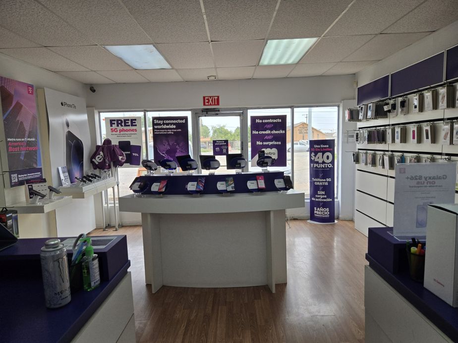 Metro by T-Mobile 11500 Socorro Rd - 11500 Socorro Rd 