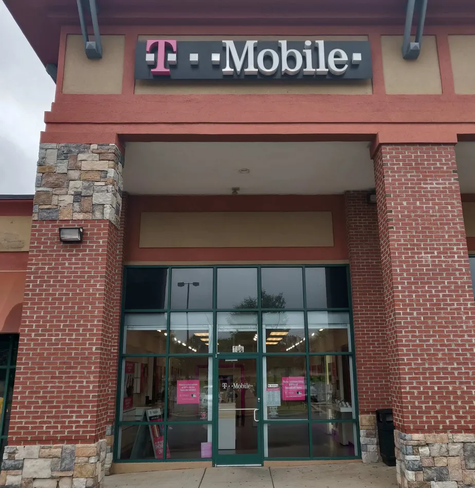 Exterior photo of T-Mobile store at N Tryon & Lambeth Dr, Charlotte, NC