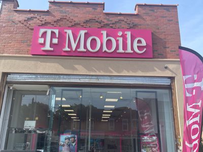 T-Mobile Authorized Retailer
