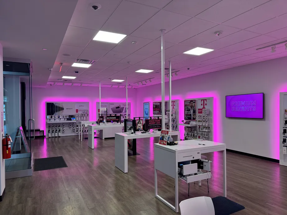  Interior photo of T-Mobile Store at Town Center at Aurora, Aurora, CO 