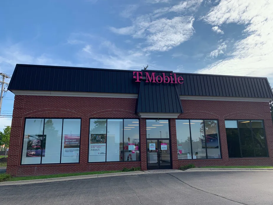 Exterior photo of T-Mobile store at Novi Rd & Crescent Blvd, Novi, MI