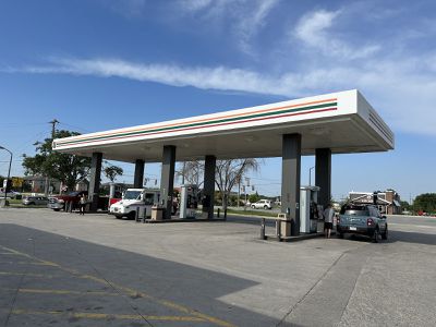 Image gallery for 7-Eleven