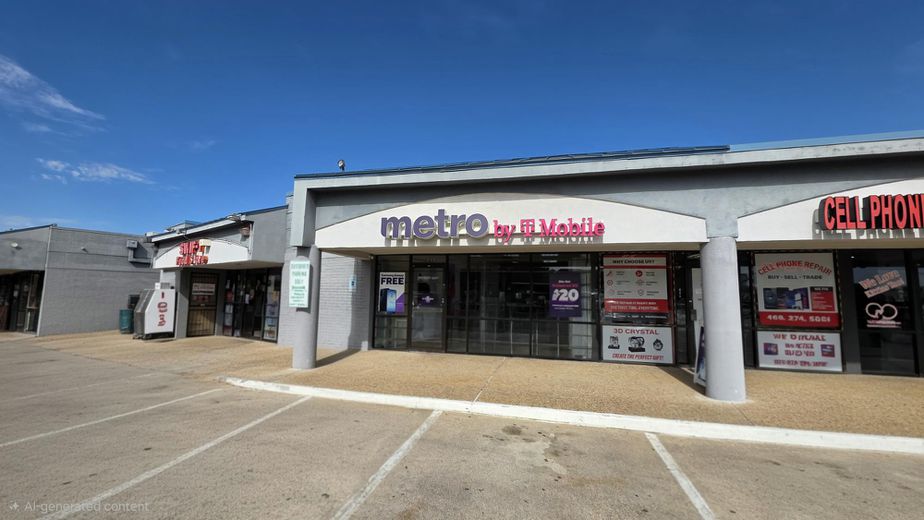Metro by T-Mobile 835 NE Green Oaks Blvd - 835 NE Green Oaks Blvd 