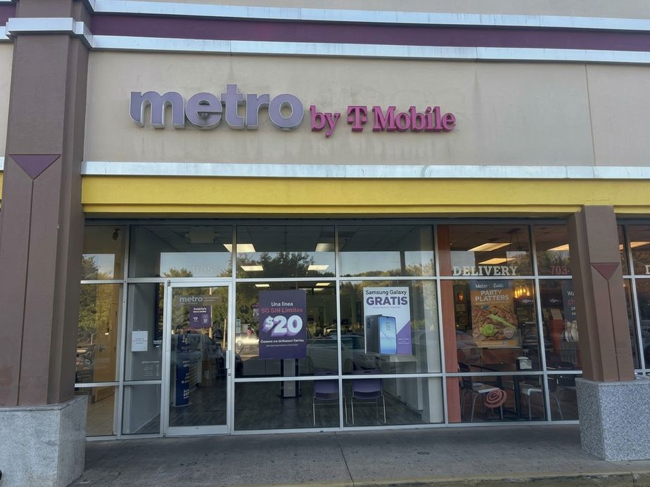Metro by T-Mobile 4108 Mount Vernon Ave - 4108 Mount Vernon Ave 