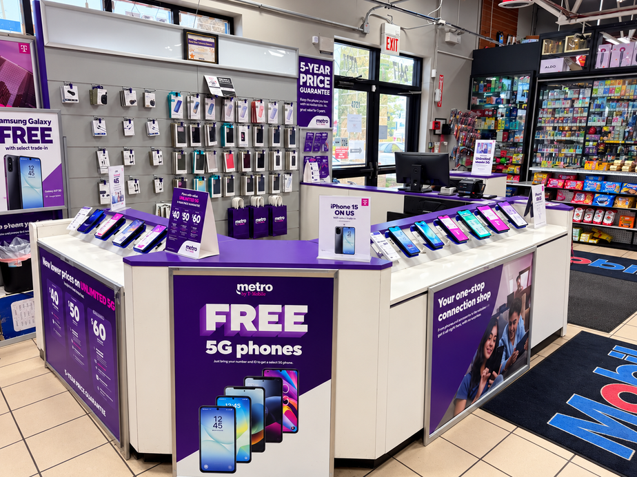 Metro by T-Mobile 4750 211th St - 4750 211th St 