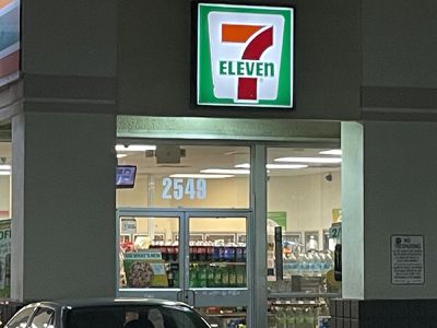 Image gallery for 7-Eleven