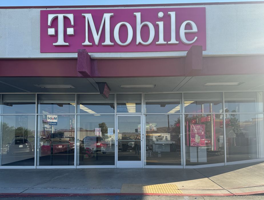 Exterior photo of T-Mobile Store at Main St & E Mountain View St, Barstow, CA
