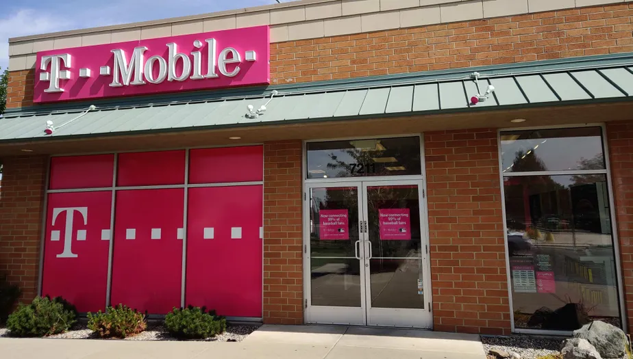 Exterior photo of T-Mobile store at State St & Fort Union Blvd, Midvale, UT