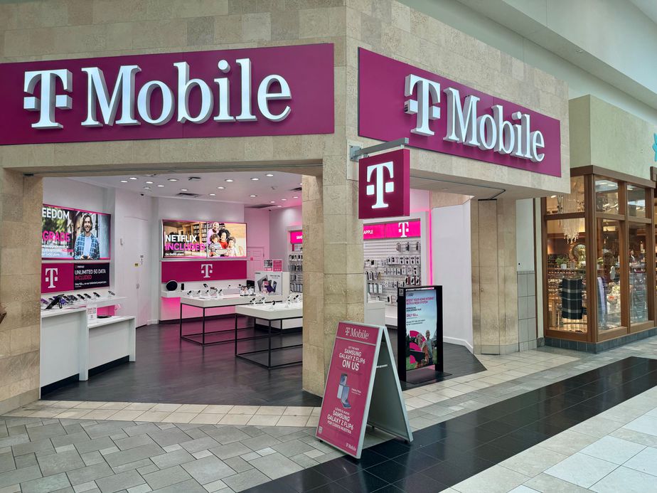 Exterior photo of T-Mobile Store at Boynton Beach Mall - SW Ent, Boynton Beach, FL