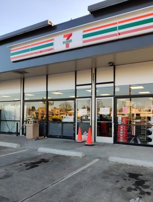 Image gallery for 7-Eleven